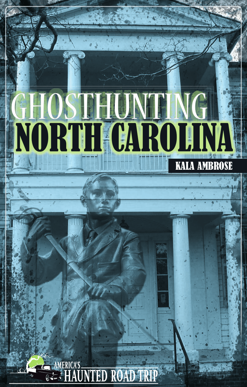 Cover image for Ghosthunting North Carolina