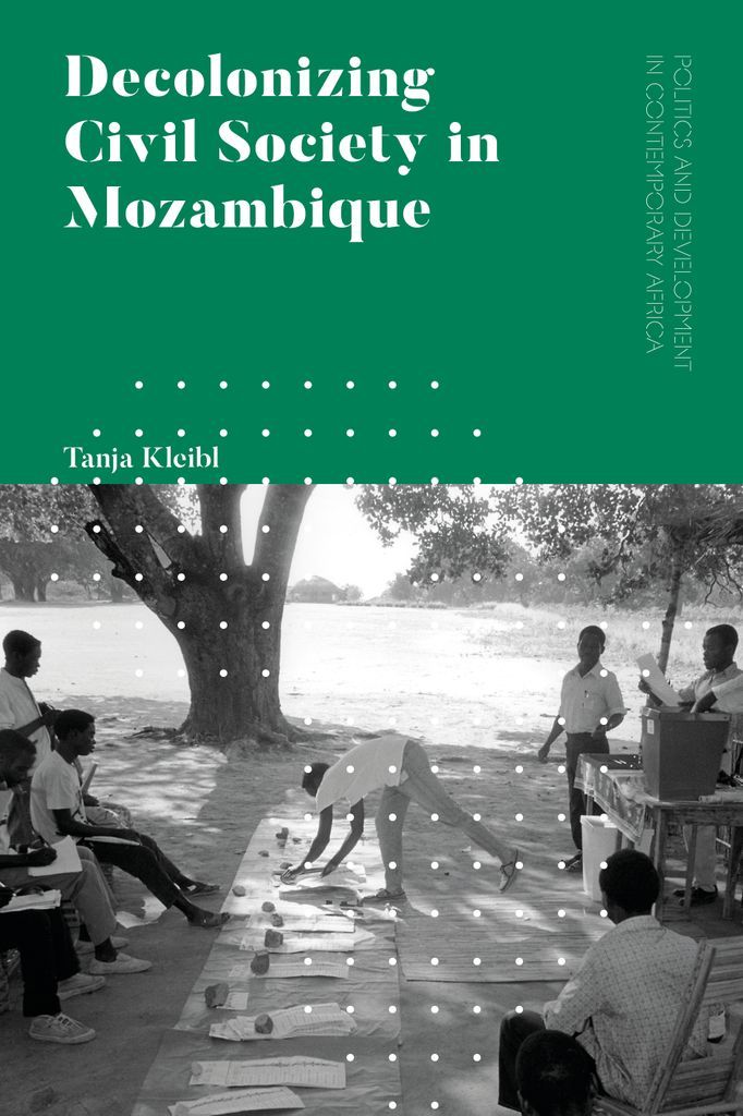 Cover image for Decolonizing Civil Society in Mozambique