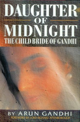 Cover image for Daughter Of Midnight - The Child Bride of Gandhi